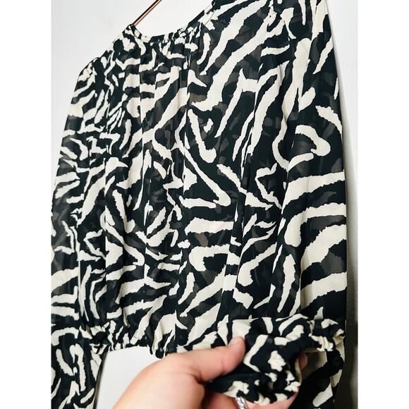 ONE TEASPOON Different Dimension Bubble Black White Sheer Chiffon Top Size Small - Picture 7 of 10